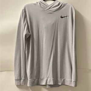 Nike Men's Light Gray Pullover Sweater*** Gently used